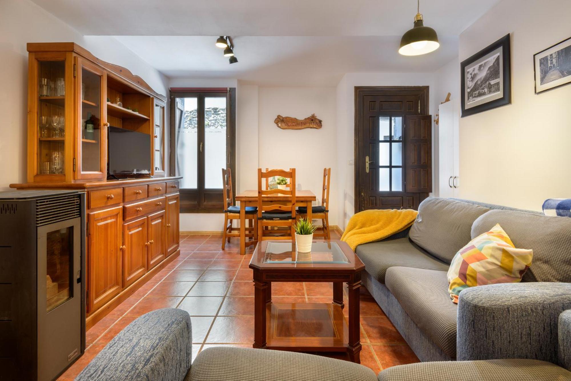 Amplio Apartamento De Montana Con Terraza Y Wifi Canfranc Exterior foto